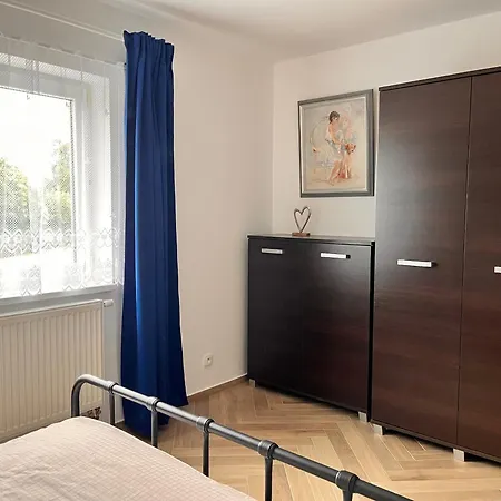 žlutý Dům *