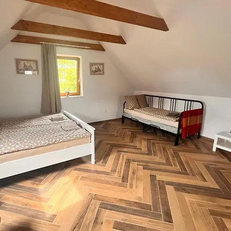 žlutý Dům Appartamento